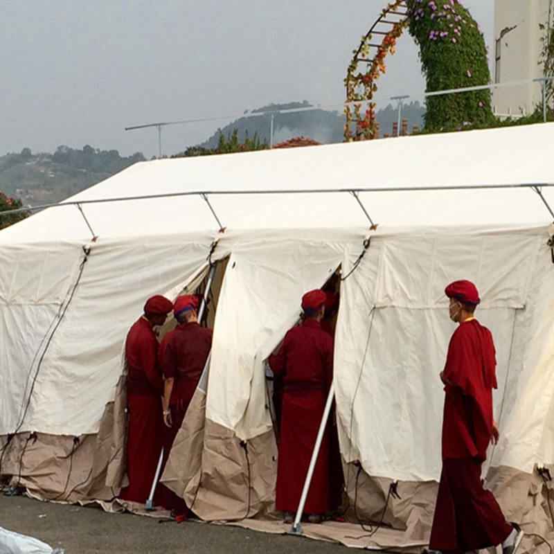 Standardní víceúčelový stan MSF/ICRC/IFRC 45m² Základní stan používaný pro školy, kanceláře, kliniky