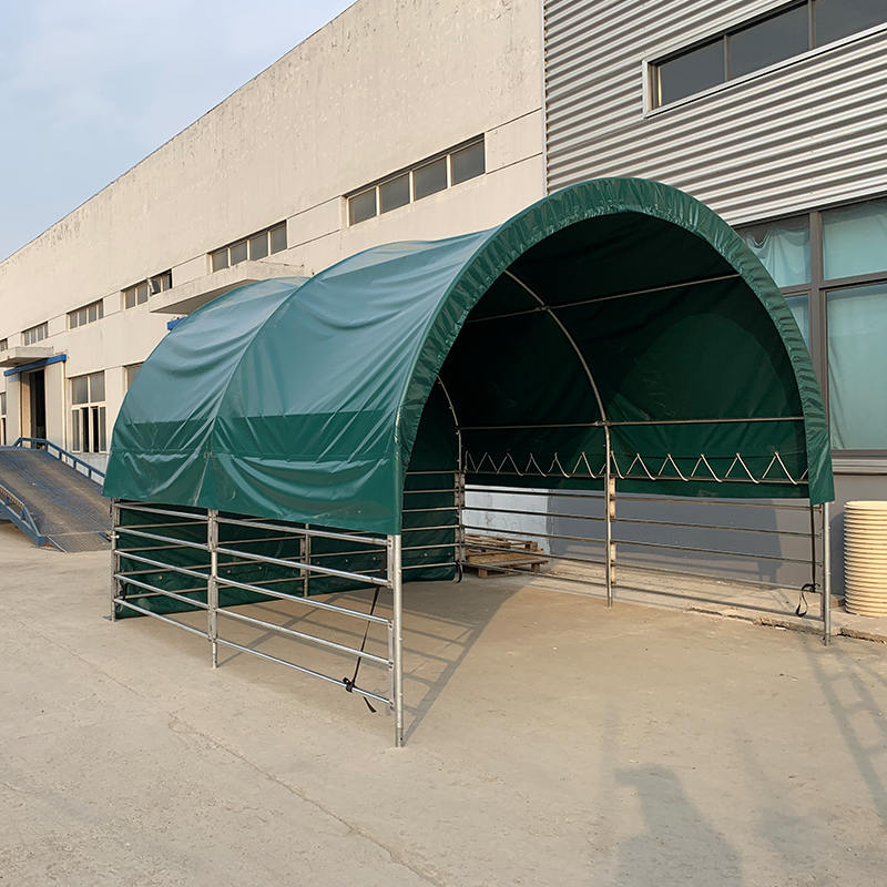 Přenosné přístřešky pro hospodářská zvířata 4x4mx3,15m pro koně, krávy, ovce