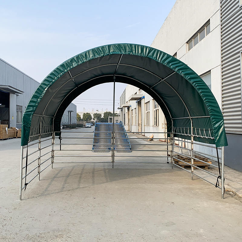 Přenosné přístřešky pro hospodářská zvířata 4x4mx3,15m pro koně, krávy, ovce