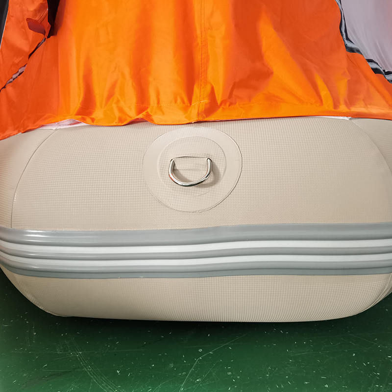 Nafukovací stan pro 4 osoby